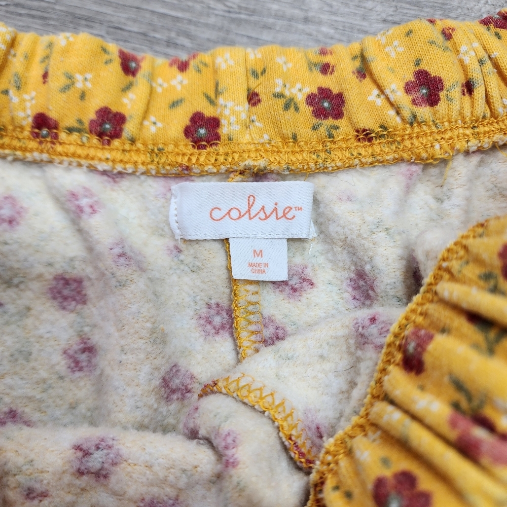 2 Pc COLSIE Yellow Red Flower Cut Off Cropped Sweatshirt & Sweat Shorts - Picture 3 of 13